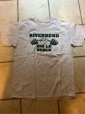 'Riverbend 250 LB Bench' tshirt